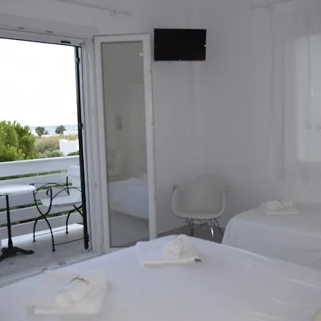 Tzane Studios & Apartments - Steps Away From Golden Beach Chrisi Akti  Exterior photo