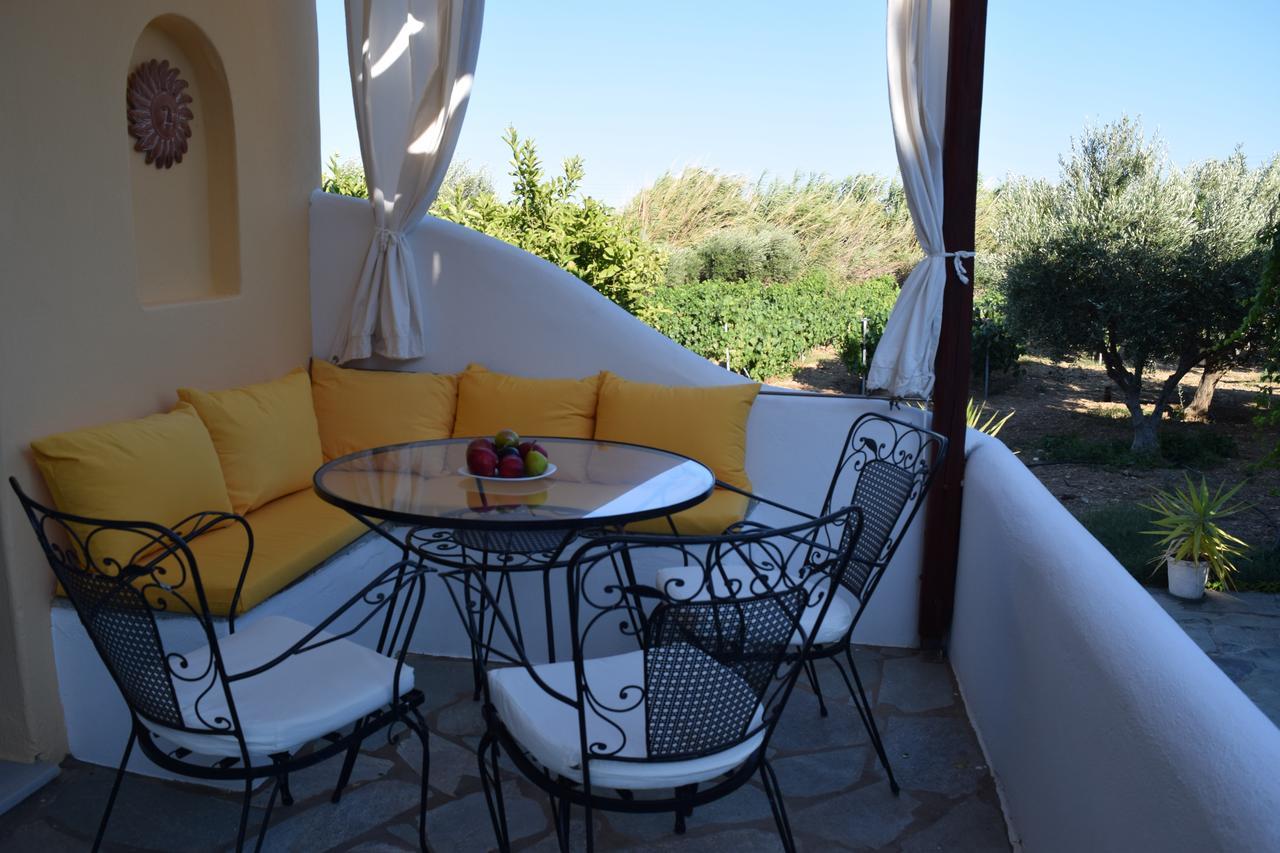 Tzane & - Steps Away From Golden Apartment *